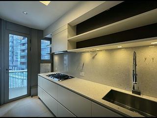 Mid Levels Central - Argenta 08