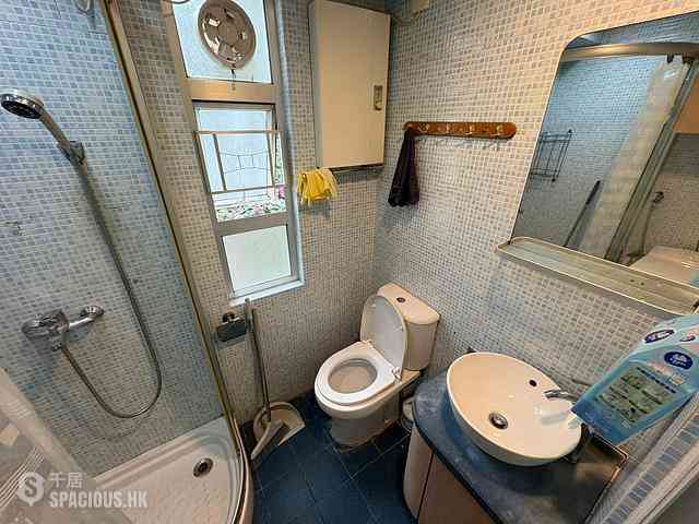 Sai Ying Pun - Fung Yu Building 11