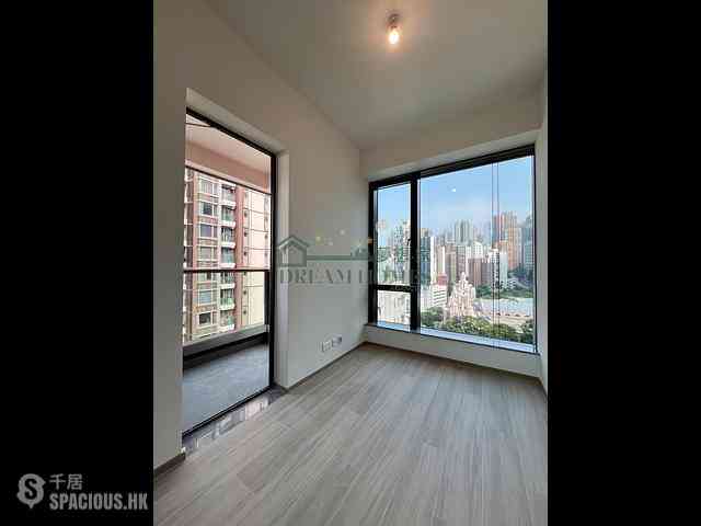 Shek Tong Tsui - Hillview Garden 04