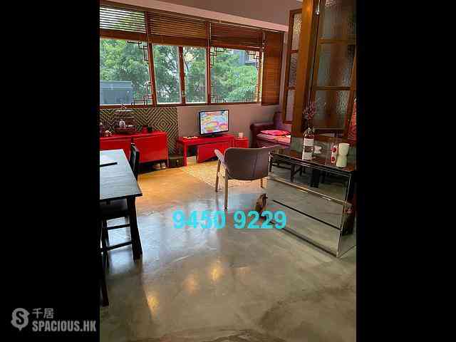 Central - 16-18, Kau U Fong 01
