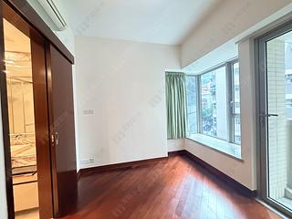 Wan Chai - The Avenue Phase 1 08