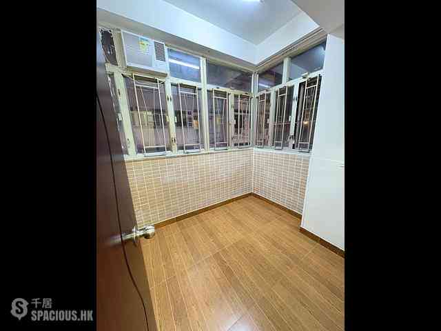 Mong Kok - Kin Wong Mansion Phase 1 01