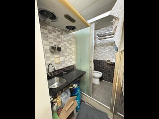 Mong Kok - Kin Wong Mansion Phase 1 03