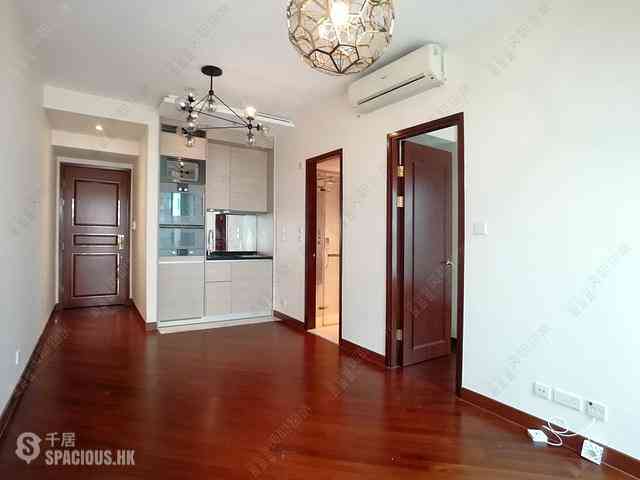 Wan Chai - The Avenue Phase 1 Block 5 06