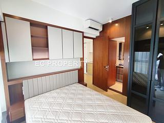 Wan Chai - The Hillside 07