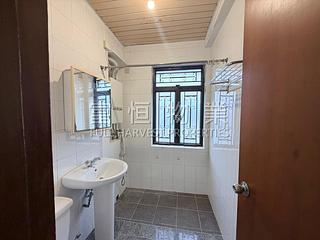 Happy Valley - 11-15, Briar Avenue 06