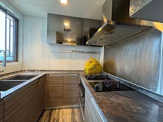 Tsuen Wan - Ocean Pride Phase 3A Ocean Supreme Block 2A 06