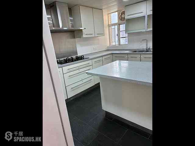 Causeway Bay - Fontana Gardens Block 44991 09