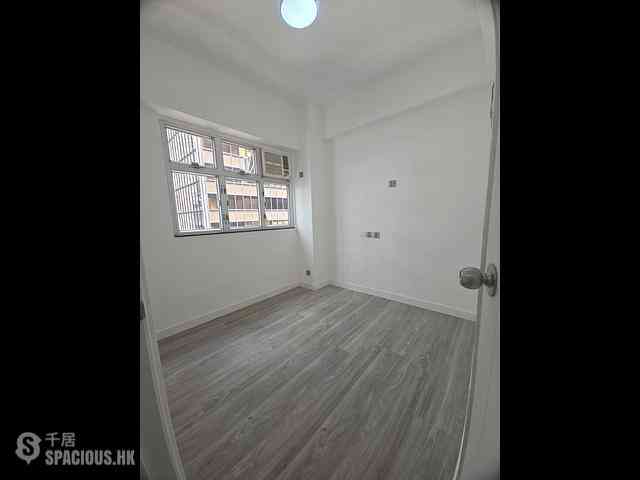 Wan Chai - Tonnochy Towers Block B 01