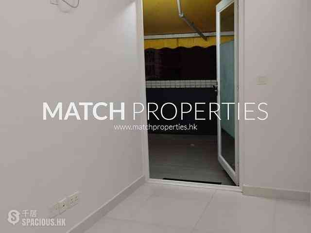 Sheung Wan - Wah Koon Building 04