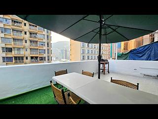 Wan Chai - Hung Yip Building 04