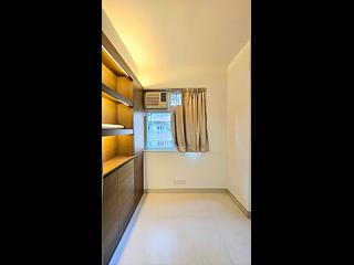 Wan Chai - Hung Yip Building 06