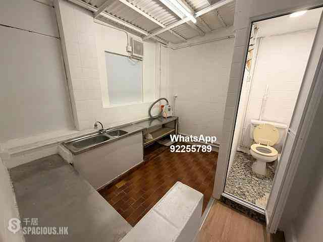 Sai Ying Pun - 31-31A, Pok Fu Lam Road 08