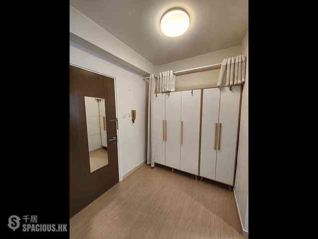 Causeway Bay - Lee Fat Building 05