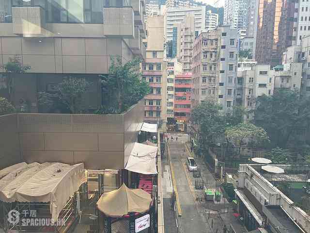 Wan Chai - Luen Fat Mansion 07