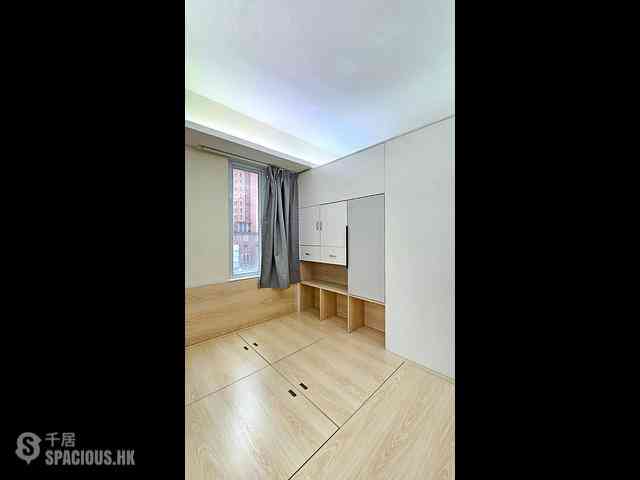 Wan Chai - Luen Fat Mansion 06