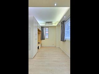 Wan Chai - Luen Fat Mansion 07