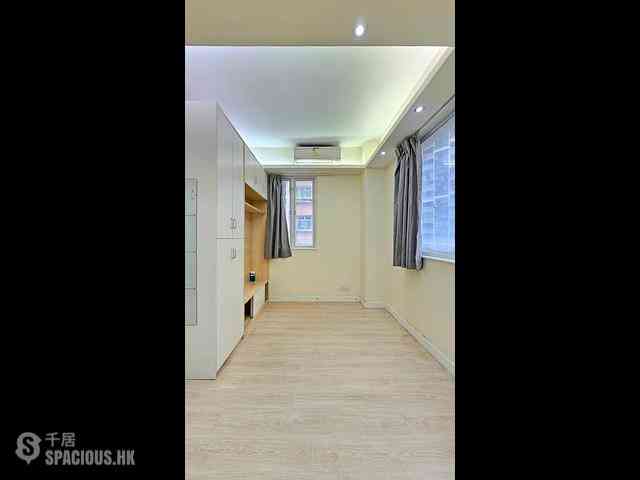 Wan Chai - Luen Fat Mansion 07