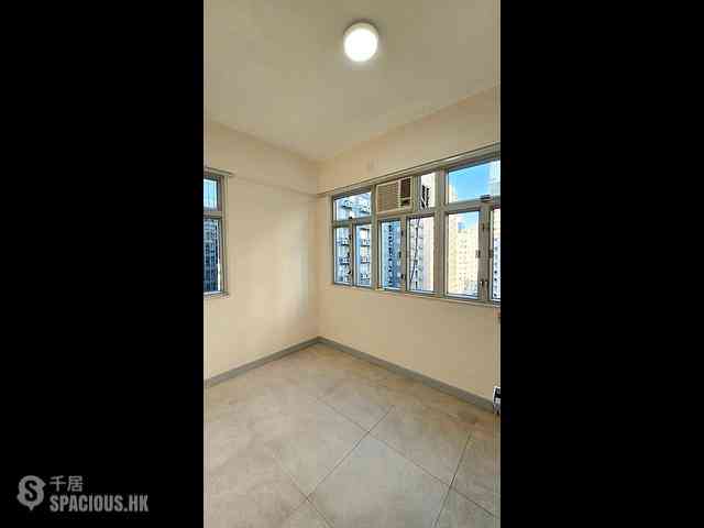Wan Chai - Diamond Building 02