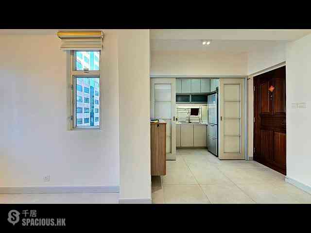 Wan Chai - Diamond Building 05