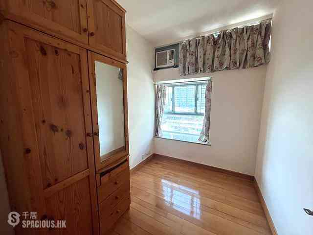 Tung Chung - Tung Chung Crescent 06