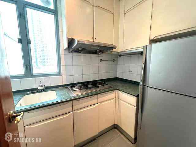 Tung Chung - Tung Chung Crescent 12