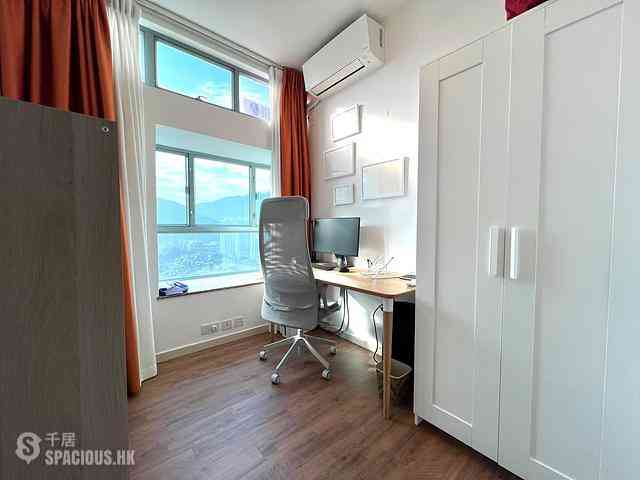 Tung Chung - Tung Chung Crescent 04
