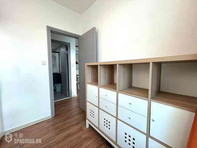 Tung Chung - Tung Chung Crescent 05