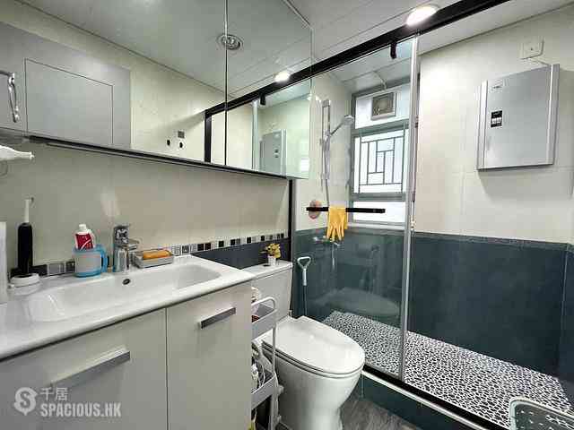 Tung Chung - Tung Chung Crescent 06