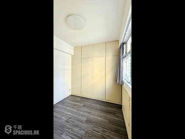 Causeway Bay - Kwong On Building 06