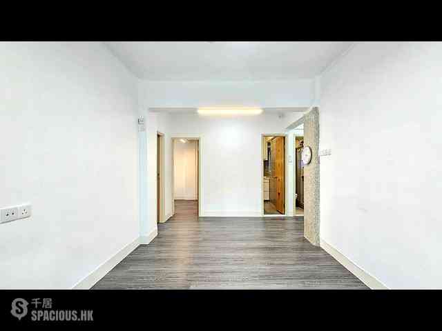 Causeway Bay - Kwong On Building 01