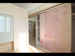 Wan Chai - Luen Fat Mansion 03