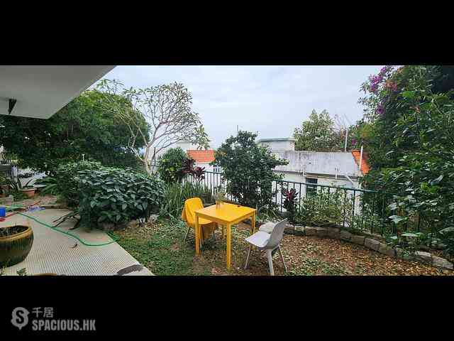 Lamma Island - Pak Kok Kau Tsuen 07