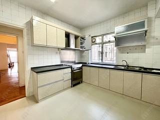 Stubbs Road - Evergreen Villa 06