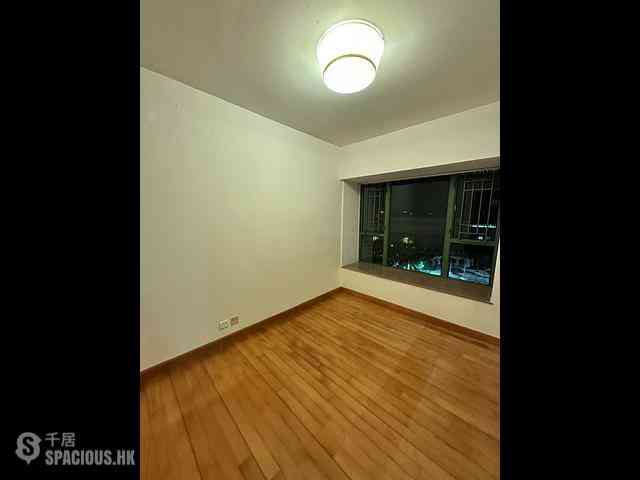 Tai Kok Tsui - Park Avenue Phase 1 Block 7 02