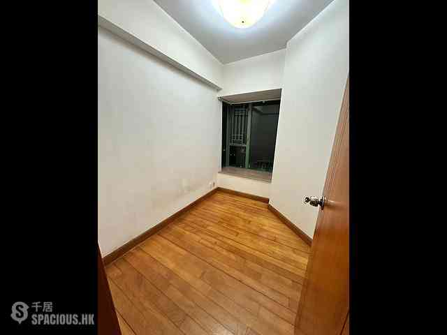 Tai Kok Tsui - Park Avenue Phase 1 Block 7 05