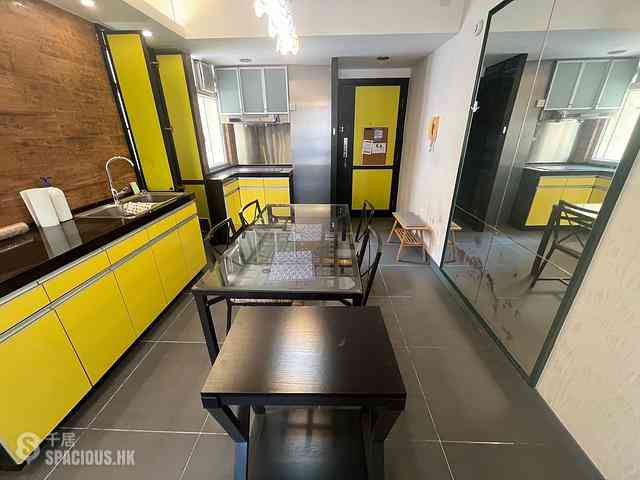 Sai Ying Pun - Yuk Ming Towers 02