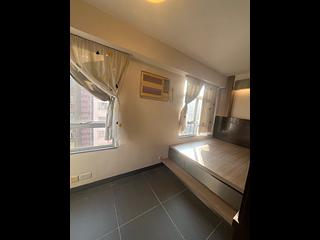 Sai Ying Pun - Yuk Ming Towers 03