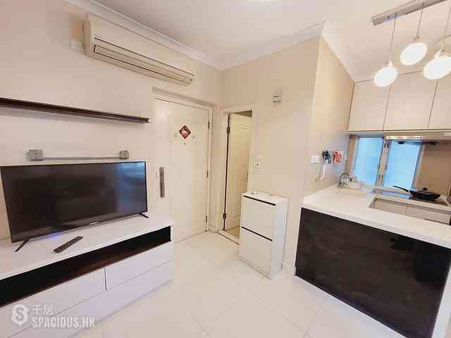 Wan Chai - Wai Sun Building 02