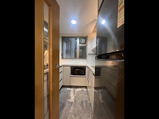 Tai Kok Tsui - Harbour Green Tower 5 06
