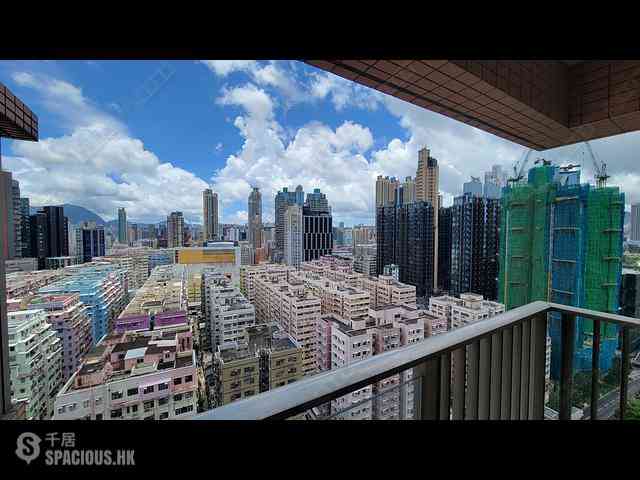 Tai Kok Tsui - Harbour Green Tower 5 08