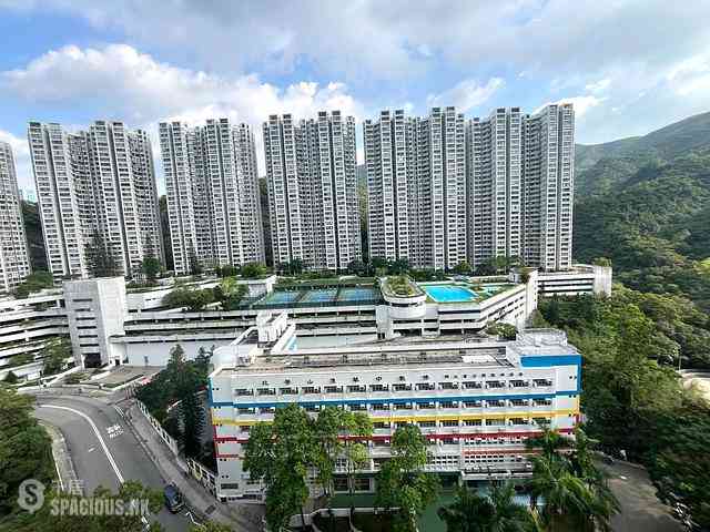 Quarry Bay - Nan Fung Sun Chuen Block 6 06