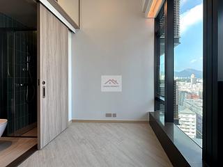 Tai Kok Tsui - Square Mile Phase 5 Gateway · Square Mile 04