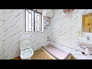 Sai Ying Pun - 320, Queen's Road West 02