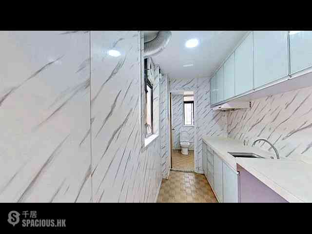 Sai Ying Pun - 320, Queen's Road West 03