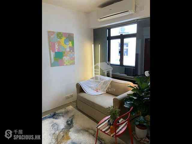 Central - 16-18, Kau U Fong 10
