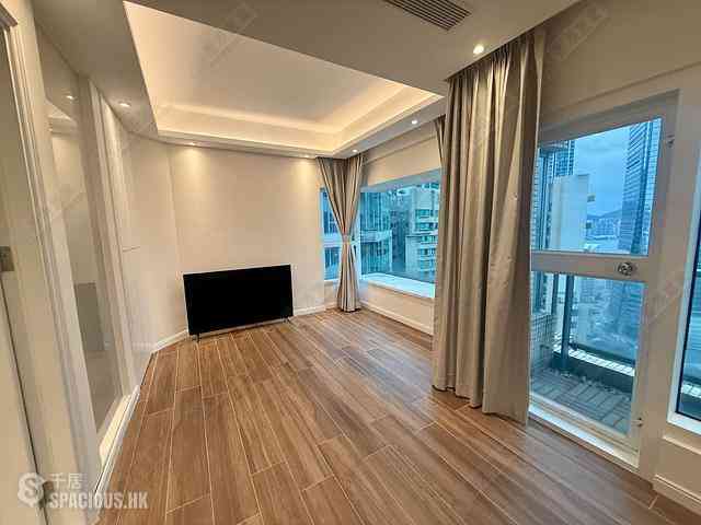 West Kowloon - The Waterfront Phase 2 Block 6 05