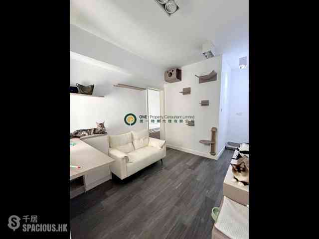 Kennedy Town - Kam Hing Building 04