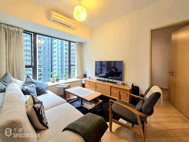 Tung Chung - The Visionary Tower 10 05
