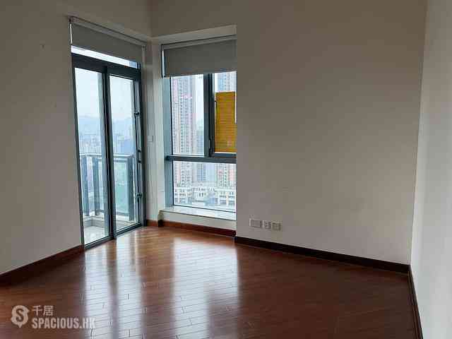 Tai Kok Tsui - Park Summit Block 2 04